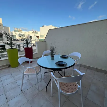 Triton Mansion D26 - Entire Unit Appartement