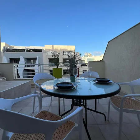 Appartamento Triton Mansion D26 - Entire Unit