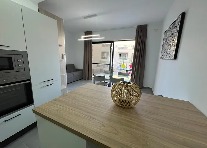 Apartment Triton Mansion D26 - Entire Unit *