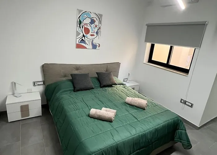 Apartament Triton Mansion D26 - Entire Unit *