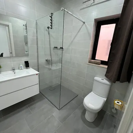 Triton Mansion D26 - Entire Unit خليج سانت بول